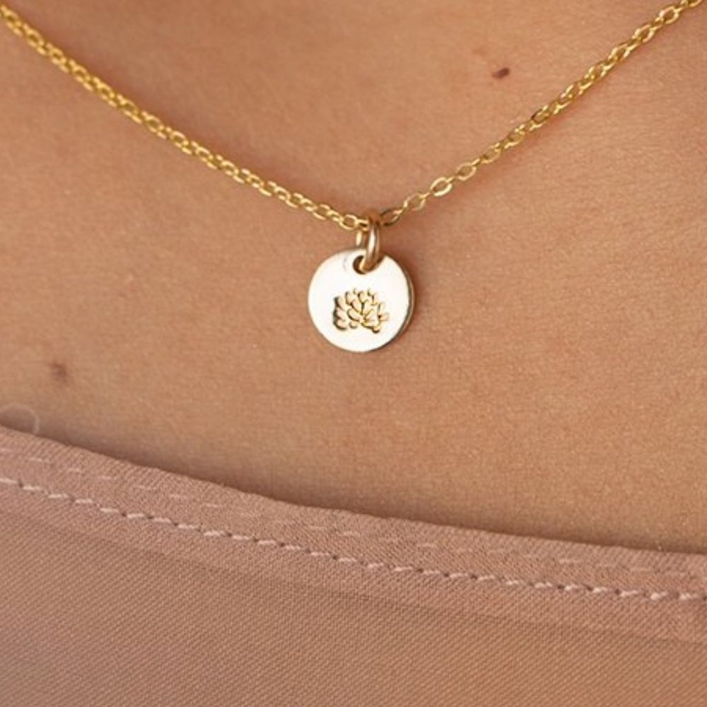 November Chrysanthemum Birth Flower Charm Necklace - Picture 5 of 13